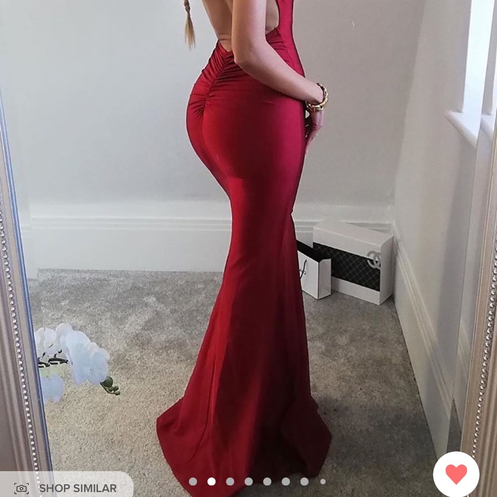 Fashion Nova Backless Red Dress